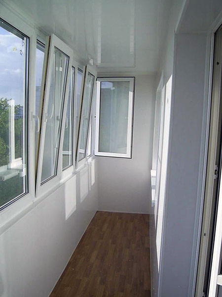 Тёплое и холодное распашное остекление балконов алюминиевым профилем Ивантеевка
